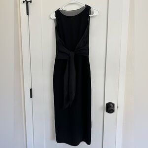 Jackie Kennedy-Esque Chic Black Dress✨